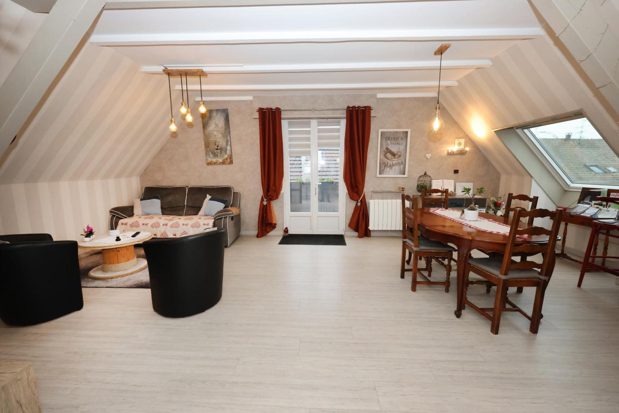 Le Clocher Aux Cigognes Au Village De Apartment *